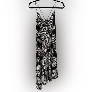 FARM Rio Black and White Leaf Print Dress
